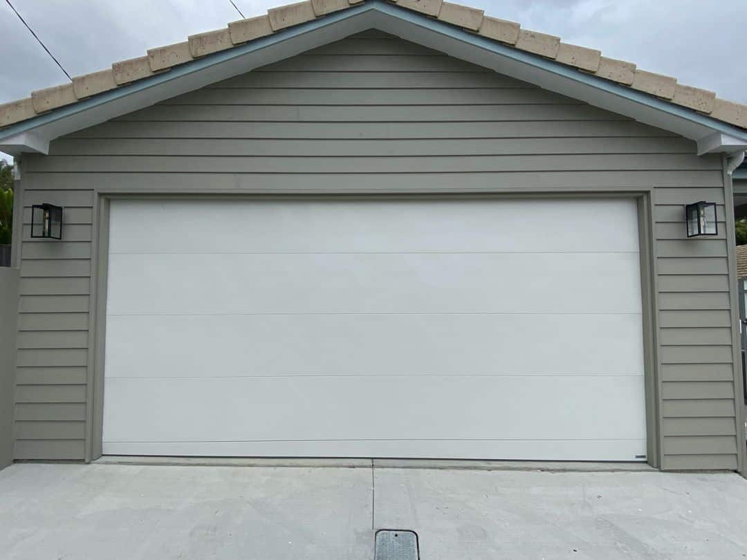 garage door with car port